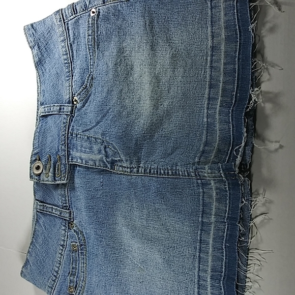 Piper & Blue Denim Skirt. - Picture 2 of 6